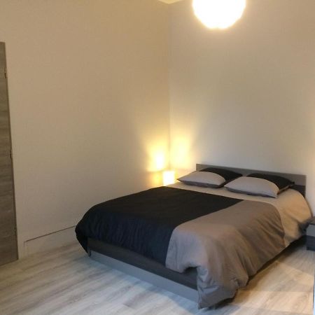 Studio Proche Gare Avec Kitchenette Et Wifi - Porte Rouge Thiviers 외부 사진