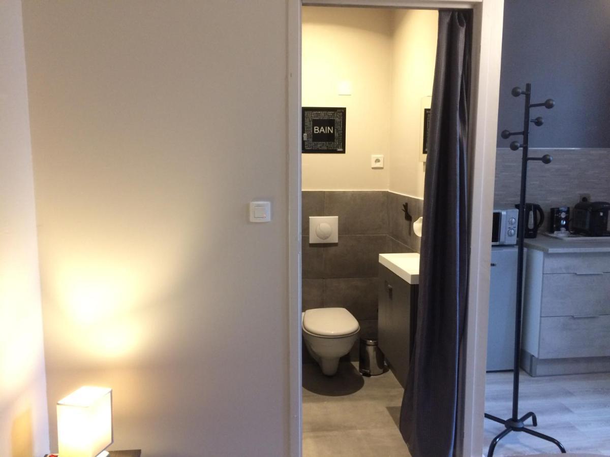 Studio Proche Gare Avec Kitchenette Et Wifi - Porte Rouge Thiviers 외부 사진